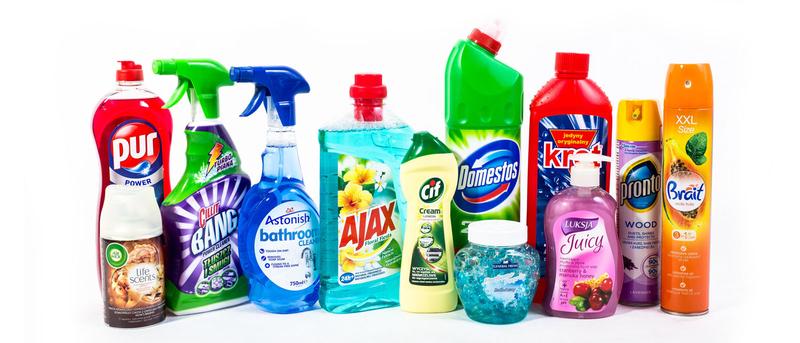 Alternatywne środki czystości: czym zastąpić domestos w Twoim domu?
