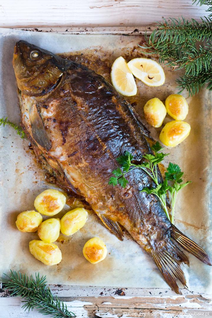 Przygotowanie karpia na wigilijny stół