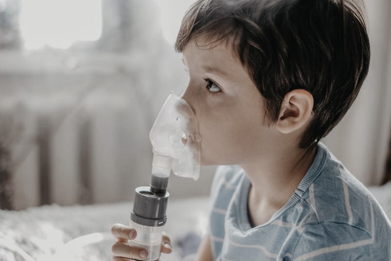 Czy inhalacje z soli fizjologicznej niosą ryzyko zdrowotne? Sprawdź, co warto wiedzieć!
